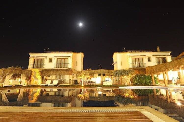 Albeon Hotel