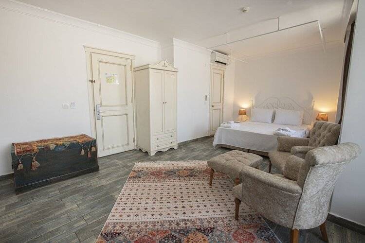 Albeon Hotel