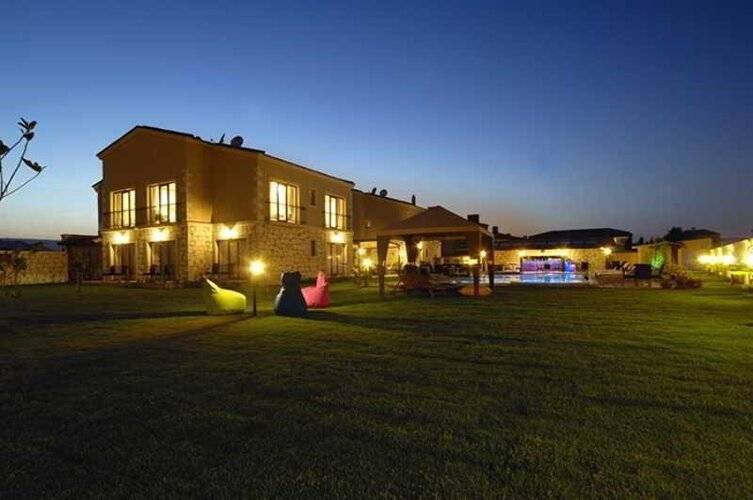 Albeon Hotel