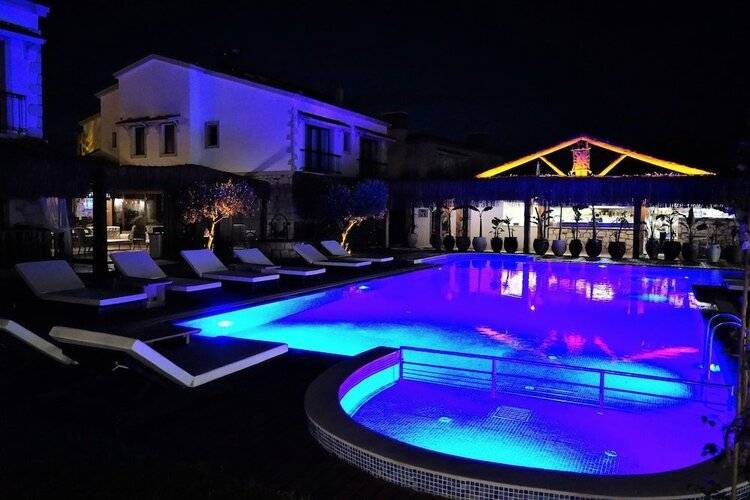 Albeon Hotel