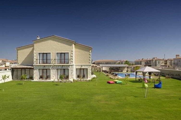 Albeon Hotel