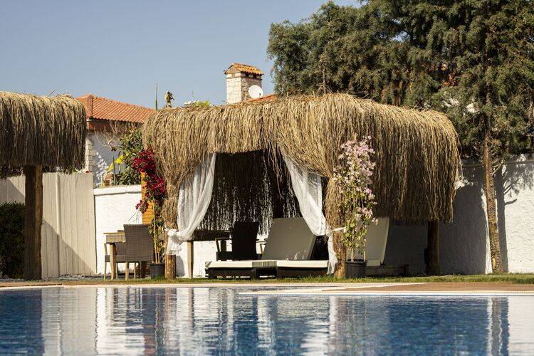 Albeon Hotel