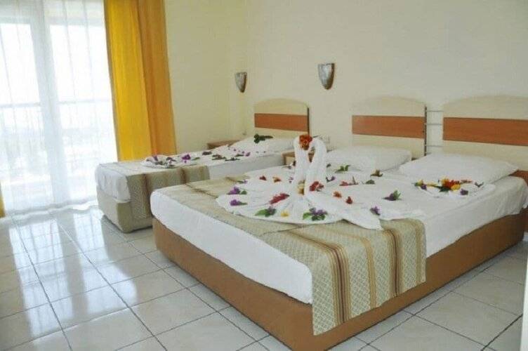 Club Serena Beach