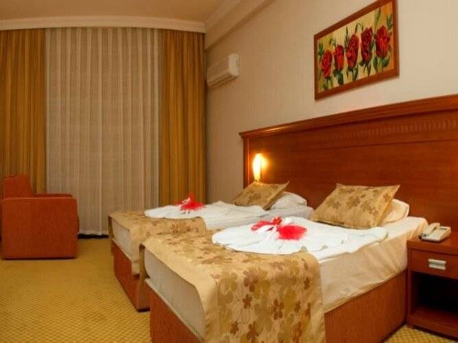 Laphetos Beach Resort & Spa
