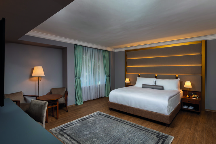Sirene Suites & Villas