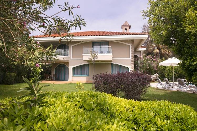 Sirene Suites & Villas