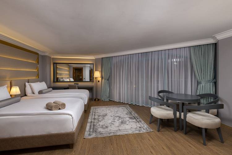 Sirene Suites & Villas
