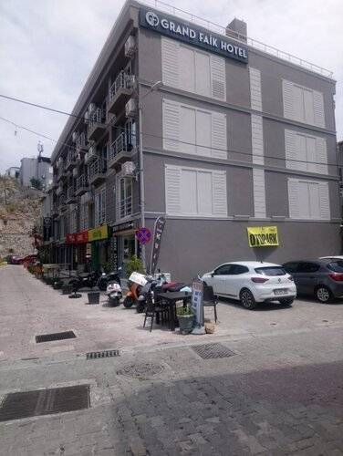 Отель Grand Faik Çeşme