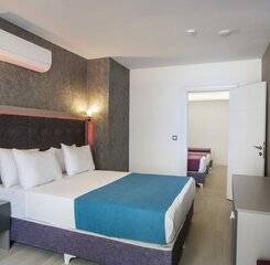 $item['hotel']['name']