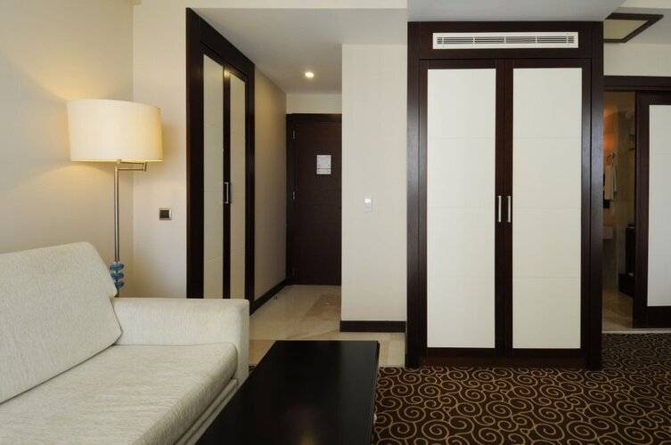 Goldcity Hotel