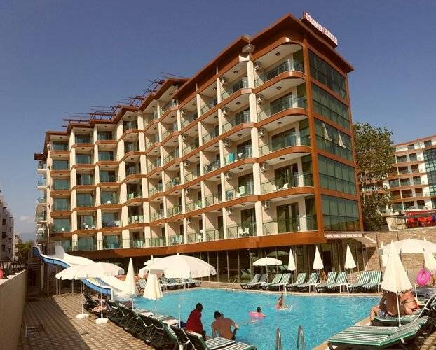 Grand Bayar Beach Hotel