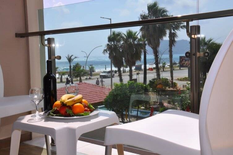 Grand Bayar Beach Hotel