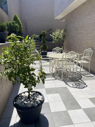 Апартаменты Holiday And Business Apartments