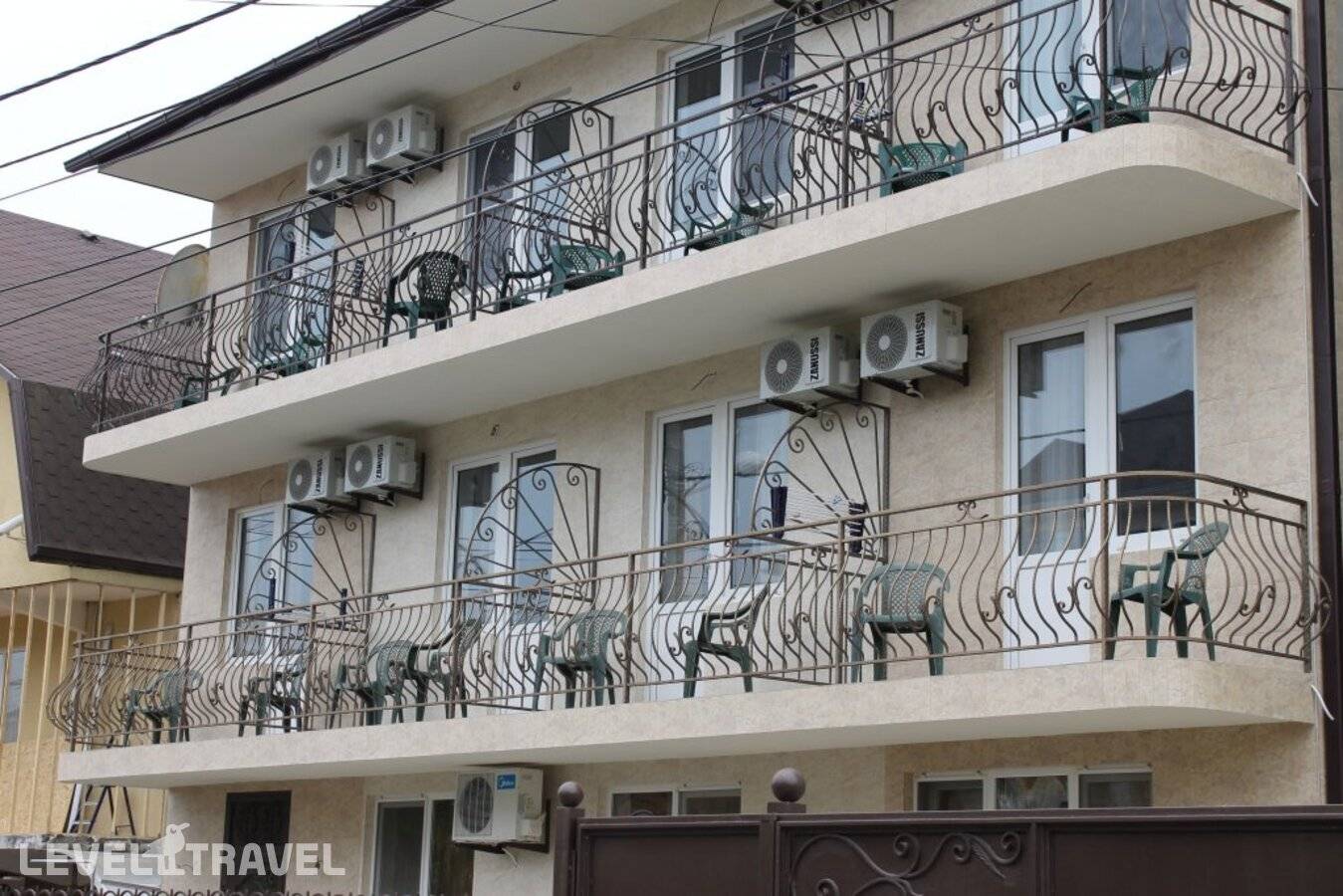 фотографии отеля Гостевой Дом На Изумрудной в Россия(Курортный городок) - фото №4