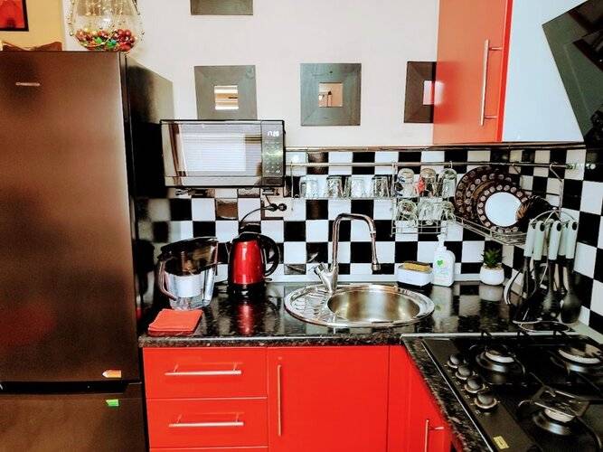 Дом С Прекрасным Видом На Зелёный Парк И Реку