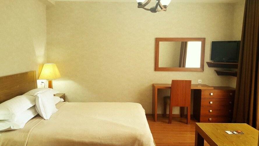 Hotel Crystal