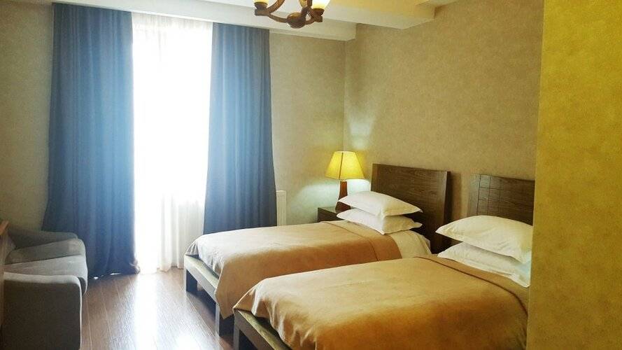 Hotel Crystal