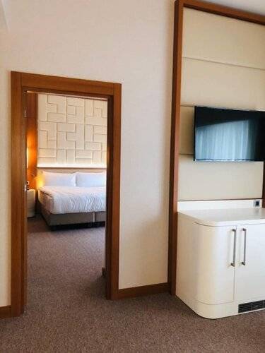 Grand Bellagio Batumi Convention & Casino Hotel (Eх. Legend)