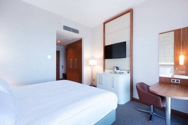 Grand Bellagio Batumi Convention & Casino Hotel (Eх. Legend)