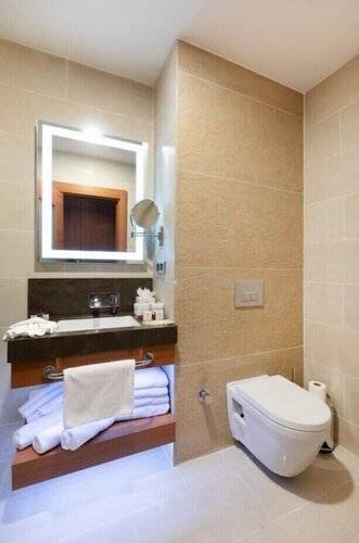 Grand Bellagio Batumi Convention & Casino Hotel (Eх. Legend)