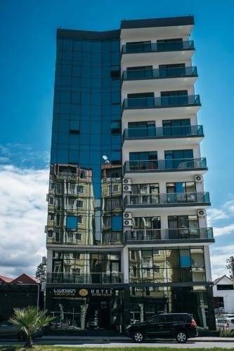 Hotel Batumi Palace