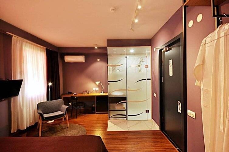 Elle Boutique Hotel