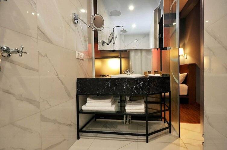 Elle Boutique Hotel