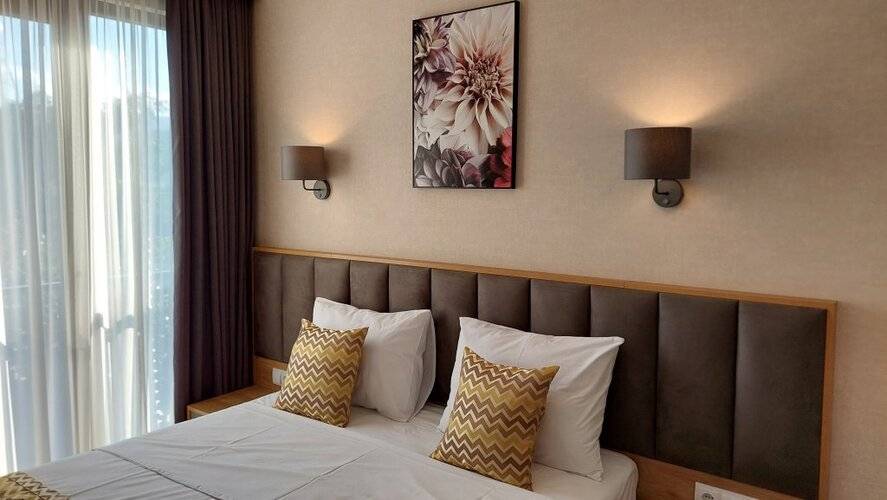 Falcon Boutique Hotel