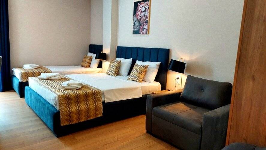 Falcon Boutique Hotel