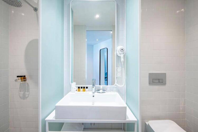 Hotel Golden Tulip Design Tbilisi