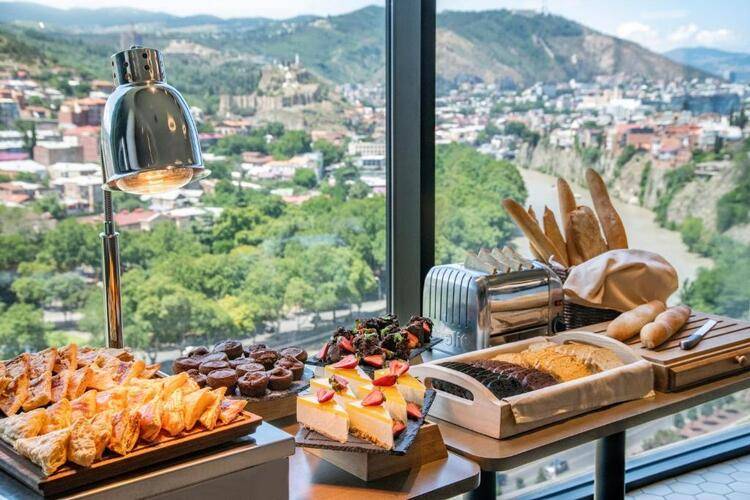 Hotel Golden Tulip Design Tbilisi