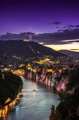Hotel Golden Tulip Design Tbilisi