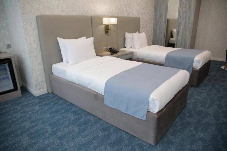 Meta Business Hotel