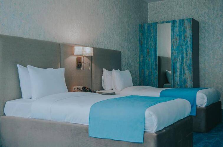 Meta Business Hotel