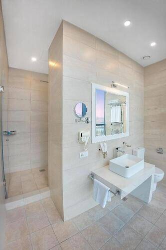 Meta Business Hotel