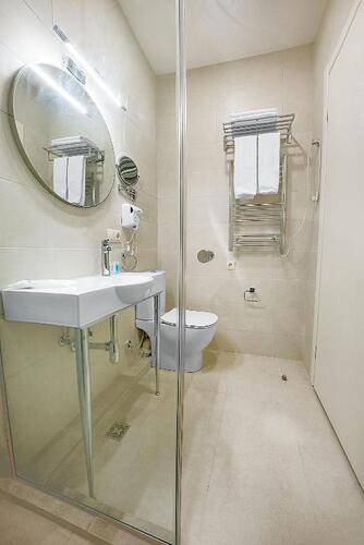 Meta Business Hotel