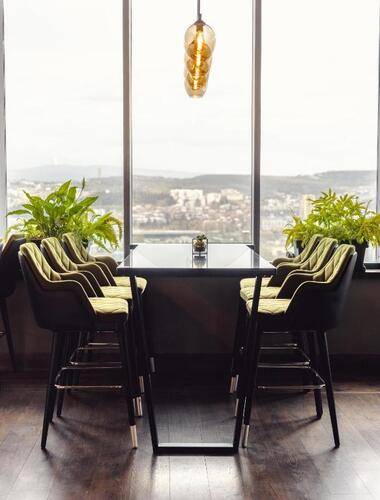 Meta Business Hotel