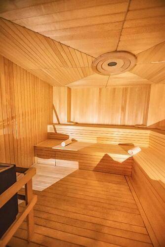 Meta Business Hotel