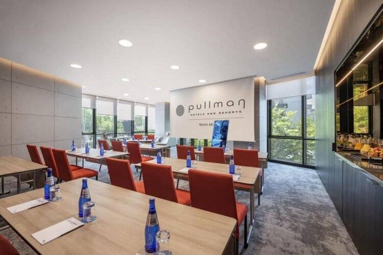 Pullman Tbilisi Axis Towers Mimino