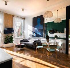 $item['hotel']['name']