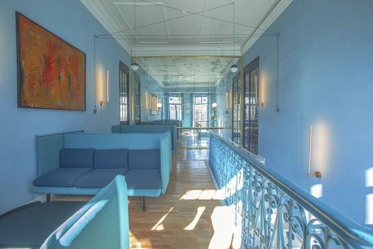 Heritage Hotel And Suites