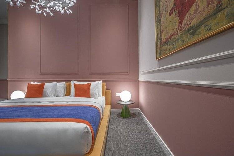 Heritage Hotel And Suites