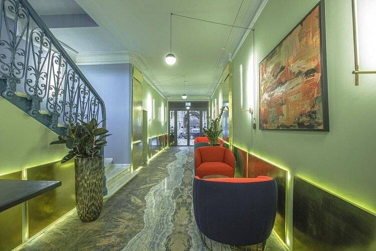 Heritage Hotel And Suites