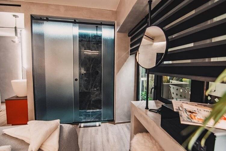 Project 3 Urban Chic Hotel