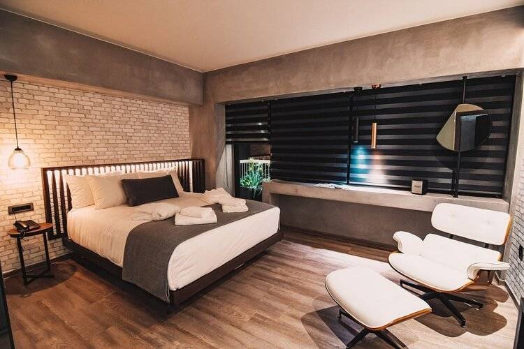 Project 3 Urban Chic Hotel