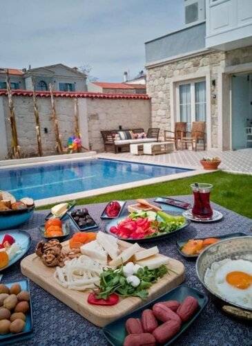 Kybele Alacati