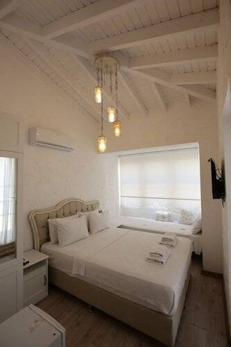 Kybele Alacati