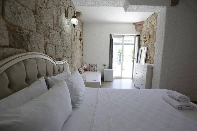 Kybele Alacati