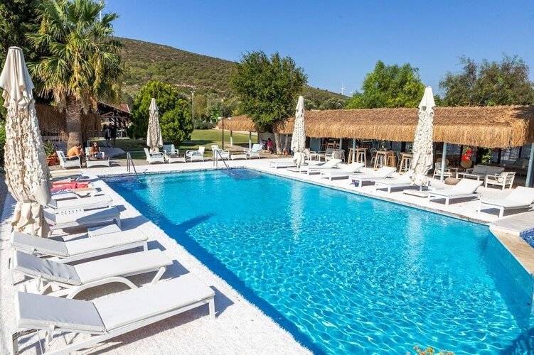 Suess Alaçatı Otel
