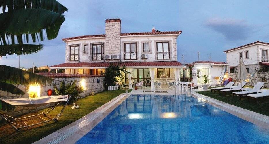 Windmill Alacati Boutique Hotel
